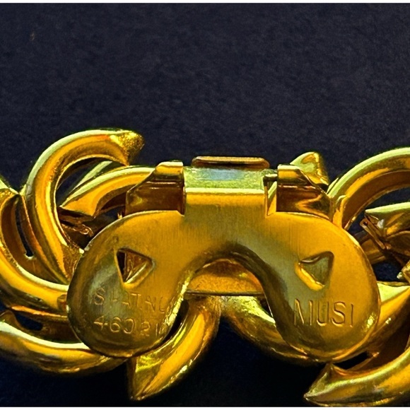 MUSI Shoe Clips Gold Tone Double Swirl - Picture 3 of 3